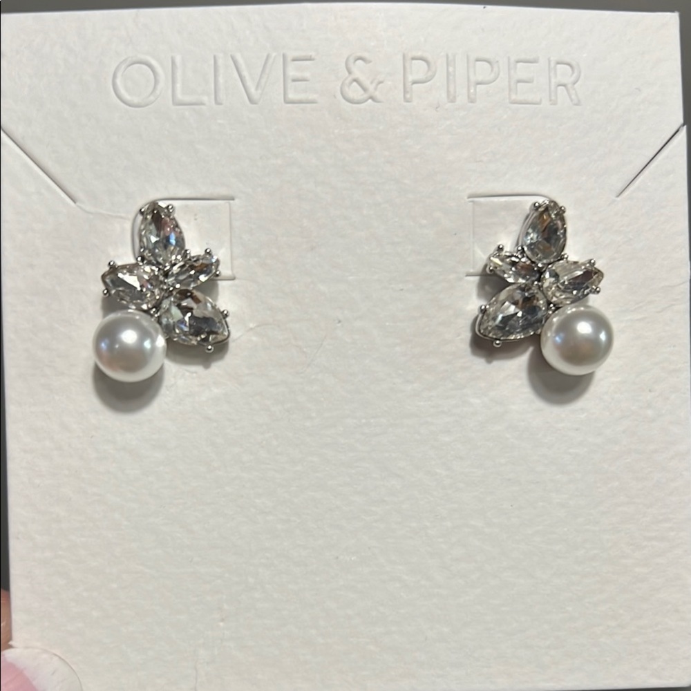 Silver Cluster Earrings with Diamonds and Pearls